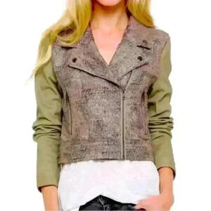 MinkPink olive, tan and metallic lined jacket with zipper detail.